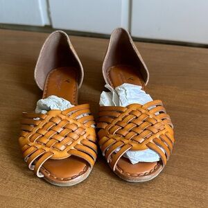 Vintage AE Women’s Tan Leather Woven Sandals - Size 8